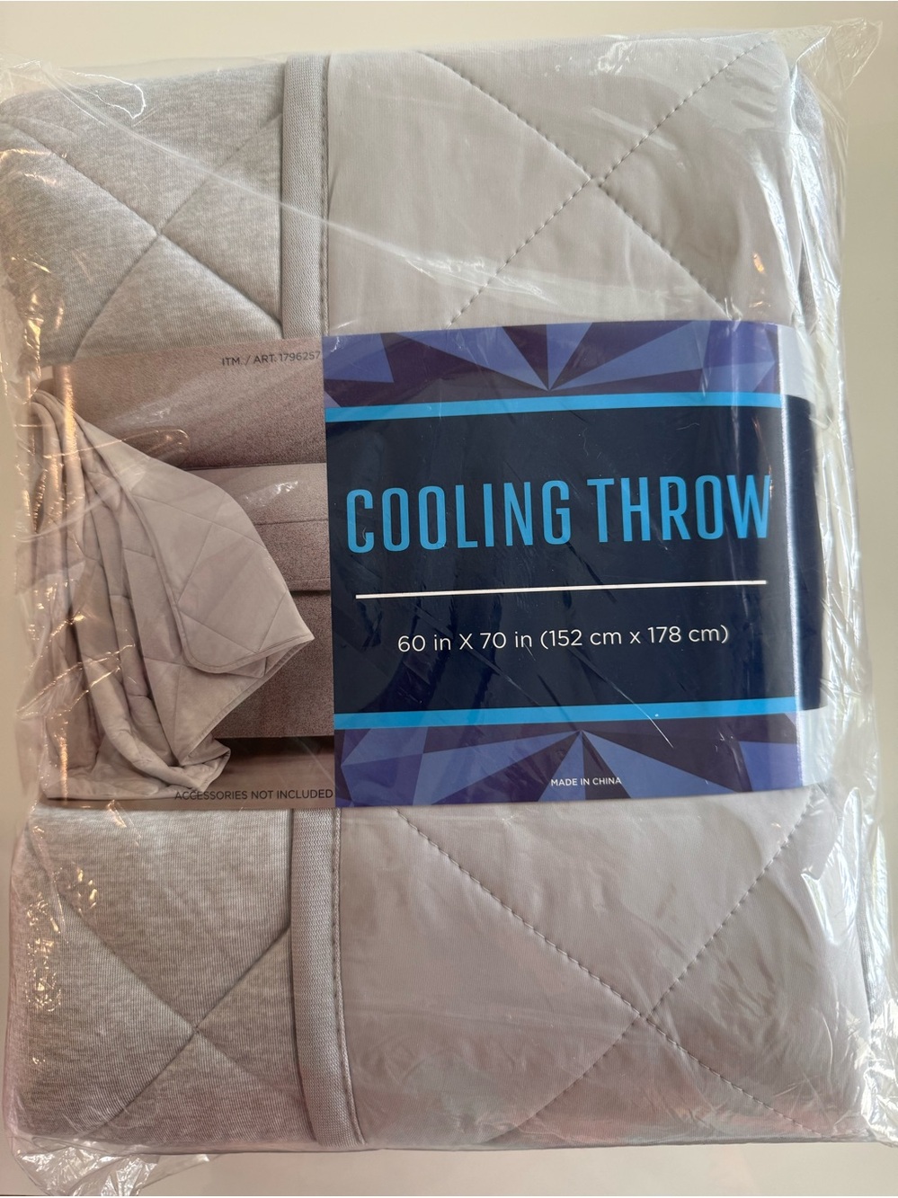 Kirkland Signature Cooling Throw - Light Gray